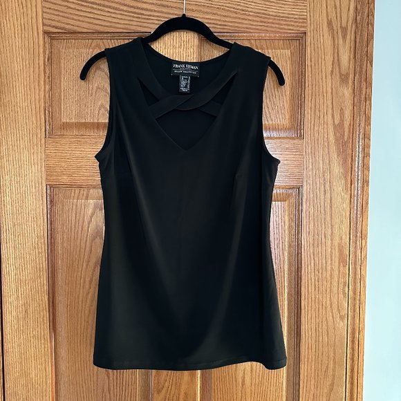 Frank Lyman Design Tops - LIKE NEW Frank Lyman Sleeveless Top with Twist Neckline